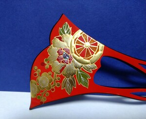 δ lacquer paint gold lacqering mother-of-pearl kimono small articles .δ lacquer coating lacqering ornamental hairpin 