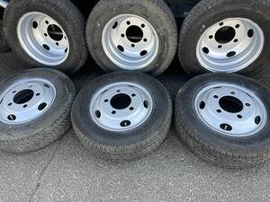 スタッドレス　205/75R16　BS　W979 いすゞ　エルフ　タイタン　アトラス　TOPY製　TK 16×5.5J　116.5-8TC　5穴　ひび割れあり　6本値段