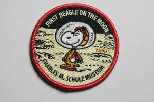 シュルツミュージアム　( シュルツ美術館 ) 　ワッペン　スヌーピー FIRST BEAGLE ON THE MOON ( PEANUTS )　宇宙飛行士