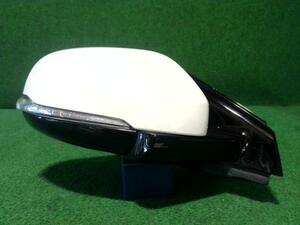  Volvo 40 series DBA-MB4164T right door mirror 614