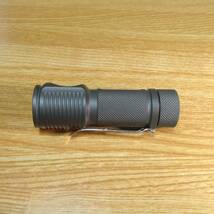 ZEBRALIGHT SC5w 単三 500ルーメン AA EDC フラッシュライト 懐中電灯_画像2