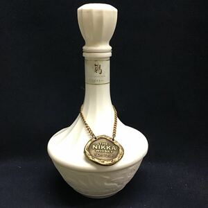 NIKKA 鶴 ニッカ WHISKY 古酒 TSURU ノリタケ NORITAKE 700ml 空き瓶　空瓶　陶器製　白瓷　白磁