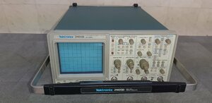 09D13■Tektronix　2465B 4Ch オシロスコープ■