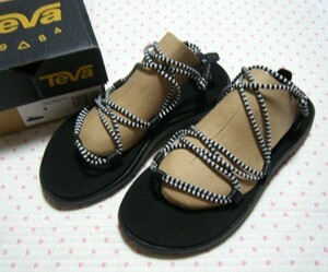 テバ　ＴEVA　W VOYA INFINITY　カジュアル&アウトドア用軽量コードストラップサンダル　黒色　サイズ 22.0㌢　低反発クッションソール仕様