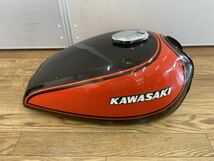 □カワサキ　□Kawasaki □KAWASAKI □ガソリンタンク □Z1 □Z2 □純正タンク □フューエルタンク □Z □鍵なし　□ジャンク扱い_画像1