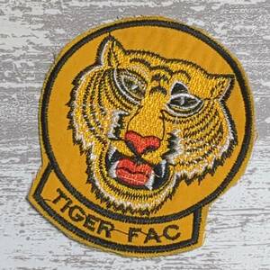 ★TI16 タイガー 虎 TIGER ワッペン 1枚 スカジャン デッキジャケットに! ベトナム 戦争 刺繍 ジャケット ベトジャン