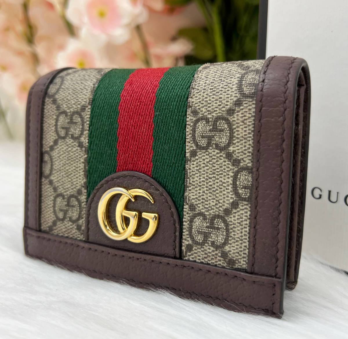 Yahoo!オークション -「gucci ggスプリーム 二つ折り財布」の落札相場