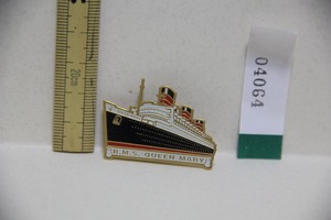 R.M.S. QUEEN MARY ピンバッジ クイーン メリー 検索 オーシャーンライナー 豪華客船 客船 船 ピンズ ピンバッチ グッズ