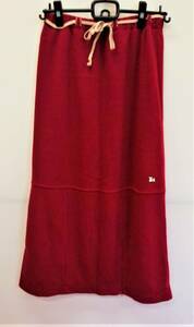 DSC ドラックストアーズクラブ　ロングスカート 赤 ブタの刺繍 サイズ表記なし(M相当) レディース　02