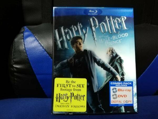 Harry Potter AND THE HALF-BLOOD PRINCE　輸入版ブルーレイ（邦題：ハリー・ポッターと謎のプリンス）ブルーレイ2枚＋DVD　3枚組