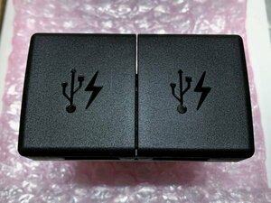 [新品/未使用]ホンダ純正 N-BOX オプション USB チャージャー スラッシュ JF JF1 JF2 ナビ オーディオ iPhone 充電 NBOX HONDA