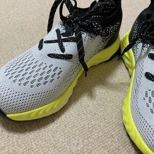 分子レベル高反発ソール搭載/軽量厚底スポーツモデルランニングシューズハイバウンス・男女兼用/ライトグレー/27.0cm/新品 メンズ