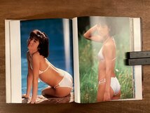 BB-6791■送料込■note 佐野量子写真集 水着 グラビア 女性 美人 本 写真 古本 冊子 古書 印刷物 1988年7月25日/くOKら_画像7