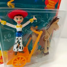 MATTEL マテル社 Disney ディズニーTOY STORY2 トイストーリー2　フィギュア JESSIE RIDES BULLSEYE ジェシー ブルズアイ _画像5