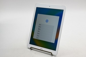 [中古]Apple iPad (第6世代) Wi-Fi+Cellular(au) 32GB シルバー MR6P2J/A