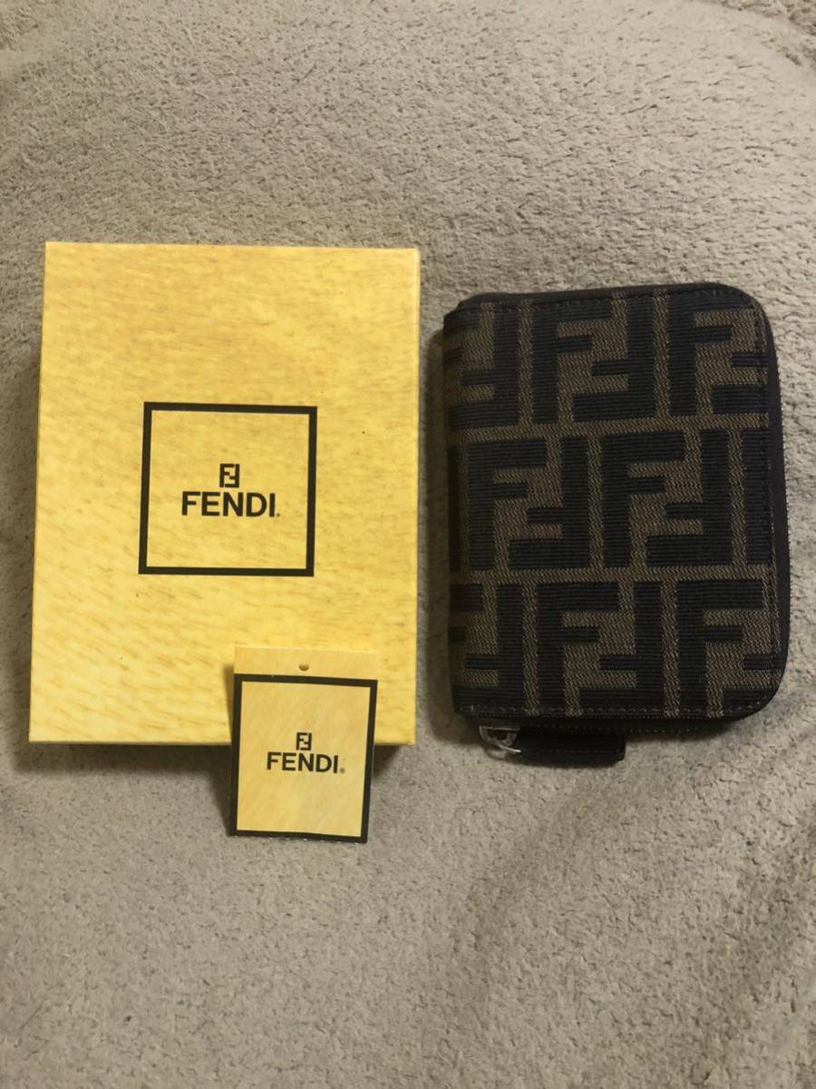 2023年最新】ヤフオク! - FENDI(男性用 - 財布)の中古品・新品・古着一覧