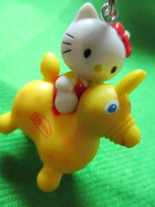 ■L-①★Hello Kitty x Rody 根付け【ロディに乗ったキティちゃん 】ストラップ ミニ マスコット お人形 キティちゃんｘロディLipton 