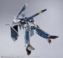 新品、未開封！DX超合金　初回限定版 劇場版 VF-31AX カイロスプラス(ハヤテ・インメルマン機) マクロス_画像3