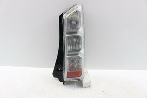 ジャンク品　N-BOX　Nボックス　JF1　後期　LED　 テールライト　右　右側　スタンレー　D105　LED　打刻 T　33501-TY0-N01　296315