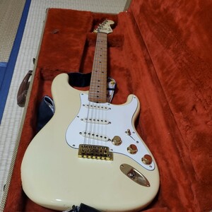  Fender ヴィンテージ　the strat オリジナル　1980年代　純正ケース付属　オリンピックホワイト