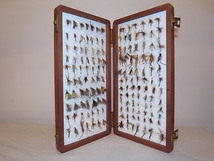 ***　Wheatley fly box With Rare Old & New Dead Stock １５０ Flies　*** _画像4