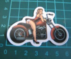 PIN-UP GIRL 　バイクとマリリン風、美女　★　防水ステッカー