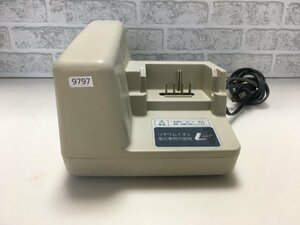 Panasonic　リチウムイオン電池専用充電器　NKJ033　中古品9797