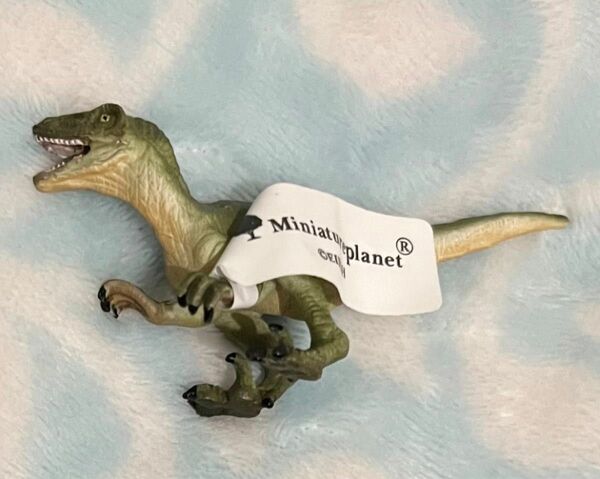 ミニチュアプラネット 恐竜新品未使用