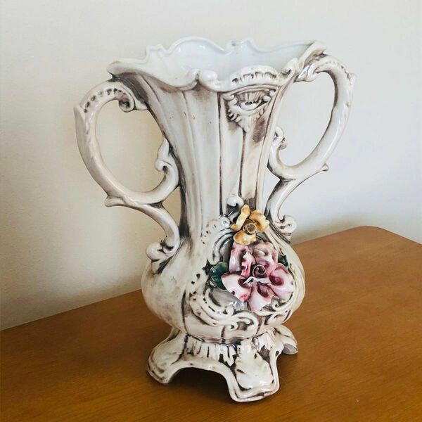 カポディモンテ capodimonte 陶器 陶花の花瓶、水差し アンティーク調