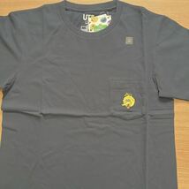 ユニクロ カウズ セサミストリート★UNIQLO×KAWS SESAME STREET セサミ ビッグバード★Tシャツ UT ネイビー★新品 タグ付き★Mサイズ_画像2