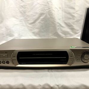 SHARP シャープ VHS ビデオカセットレコーダー ビデオデッキ VC-BF100 99年製 通電確認 再生確認 詳細不明 ジャンク扱い 現状品※の画像3