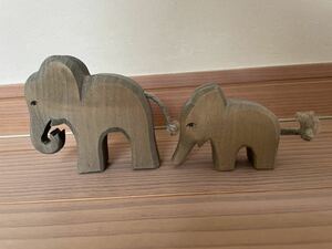  male to Hymer elephant parent . wooden toy ostheimer Germany made ornament animal 