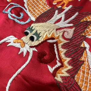 ビンテージ【手刺繍】シルク スーベニア スカジャン ガウン 龍 ドラゴン べトジャン 古着 ローブ レッド ロングコート 50s 70s 和柄