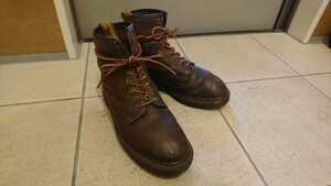 【英国製品】ドクターマーチン 8ホール サイズ表記7 brown Dr.Martens メンズ ブーツ イエローステッチ レザー 検索 パンク 666