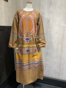 70s ビンテージ ネイティブ 刺繍 エンブロイダリー インディアン ボーダー エスニック ワンピース ドレス 民族系 フォークロア USA古着