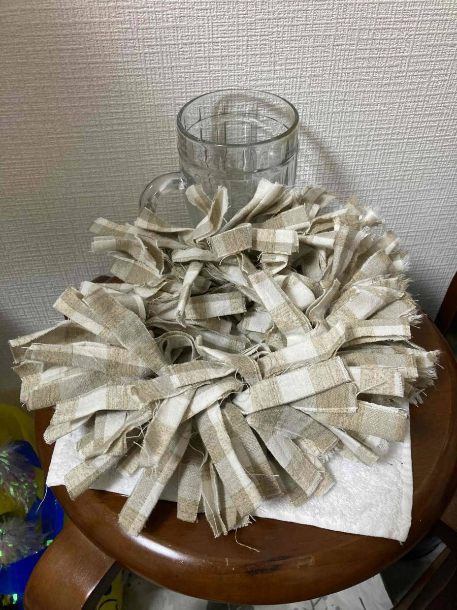 手工复古系列色织棉麻垫圈奶茶格纹发圈中号直径 28 厘米由 Mukaiyama Saki 创作, 女士配饰, 发饰, 发带, 发带