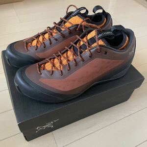 未使用　アークテリクス　ARC'TERYX ACRUX FL GTX APPROACH アクルックス ゴアテックス アルパイン シューズ 26.5㎝