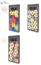 ギャラクシーA8 Galaxy A8 SCV32 スマホケース ス本物のお花を使用した押し花ケース_画像3