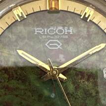 【TM0918】RICOH リコー Quartz クォーツ 腕時計 デイト 571008 不動 ファッション小物 服飾小物 レトロ アンティーク コレクション_画像3