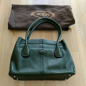  Tod's TOD'S new D bag shoulder hand . cloth sack attaching bottom tack attaching charm attaching dark green green color on goods type pushed . cow leather car f beautiful goods 