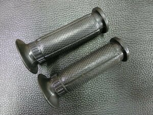 未使用 原付用 汎用 グリップ 非貫通式 全長: 112mm グリップ内径: 左21mm/右25mm ハンドル径: 22.2mm用 管理No.38647