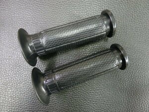 未使用 原付用 汎用 グリップ 非貫通式 全長: 112mm グリップ内径: 左21mm/右25mm ハンドル径: 22.2mm用 管理No.38659