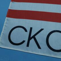 K023■カルバン クライン CALVIN KLEIN　白色系　アメリカ国旗モチーフ　大判ハンカチ　日本製_画像3