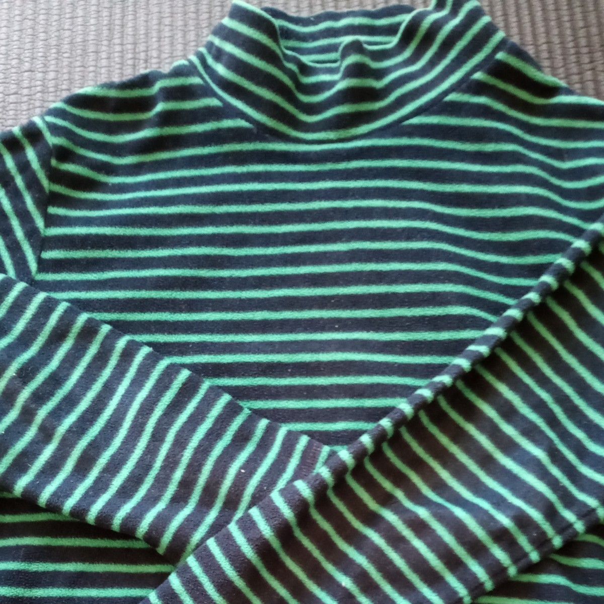 ボーダーニット　タートルネック　140