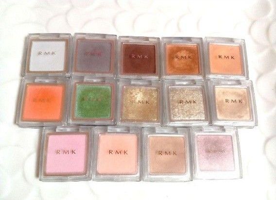 RMK インジーニアスパウダーアイズN24 シャイニーホワイト|PayPayフリマ