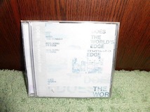 Y141 帯付CD DOES THE WORLD'S EDGE 盤特に目立った傷はありません 全12曲入り _画像1