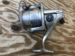 mB 60 HOLIDAY SPIN XT 4000 シマノ SHIMANO リール ホリデイスピン ※傷や汚れ多め、回転確認済、現状品