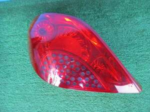 **ABA-A75FW Peugeot 207 left tail lamp **