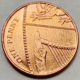 海外コイン　イギリス　1ペニー　2016年　国章　盾　シールド　エリザベス2世