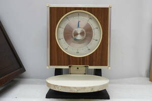 * Showa Retro .... Izumi .1960 period. measuring 1kg measurement vessel total . era thing Vintage *